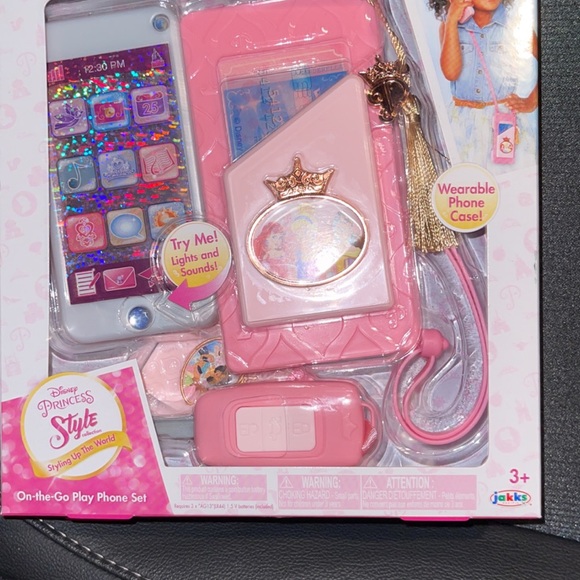 Princess toy - Picture 3 of 3